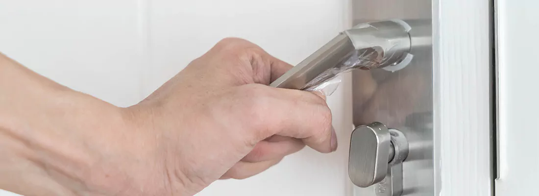 Expert Garage Door Opener Repair and Installation in Riviera Beach, FL